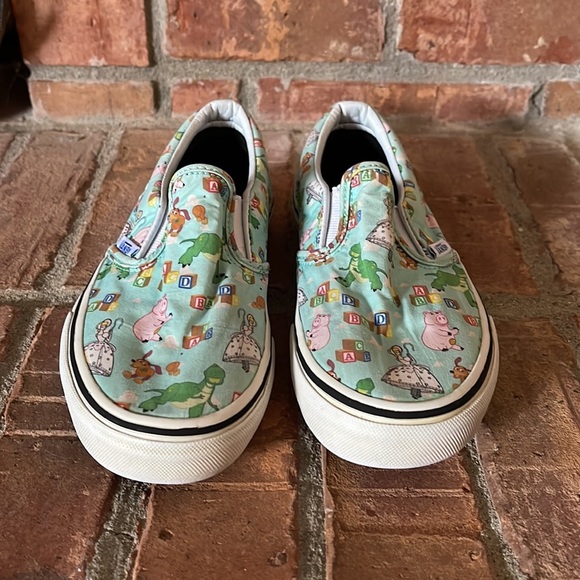 Limited Edition Vans Toy Story Andy's Toys Sneakers - Picture 4 of 8